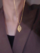 Collier feuille de basilic doré 🌙✨ 2025