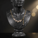 🌿عقد اللمسة الوردية الفاخرة 💗